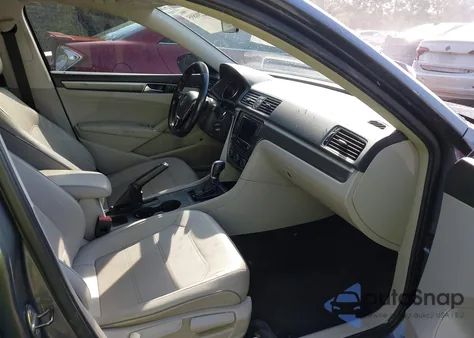 2017 Volkswagen Passat 1.8T R-Line from USA, damaged, VIN 1VWDT7A38HC047116